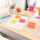 Feuillets autocollants standard de Staples, 3 x 3 po, couleurs variées, 100 feuilles/bloc, 12 blocs/paquet-Chaque bloc contient 100 feuilles et est offert en paquet de 12