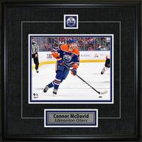 Connor McDavid Pin & Plate Edmonton Oilers - Impression encadree - 18" x 18"-Qualité supérieure - virtual frames