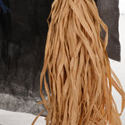 HOMCOM - 75" Sorcière avec Balai Décoration Extérieure d'Halloween-Couleur : marron, gris, bleu 