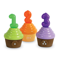 Learning Resources - Snap-n-Learn Compter les cupcakes-Amusant à ouvrir et à emboîter : les tout-petits développent une nouvelle force des mains, une nouvelle coordination et d'autres compétences de motricité fine lorsqu'ils jouent avec les cupcakes en deux parties de ce jouet d'apprentissage pour tout-petits !