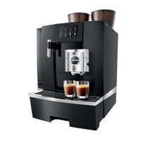 Jura - Machine a Café Professionelle GIGA X8 2 moulins-Une puissance accrue combinée à la plus haute qualité – c'est le nouveau GIGA X8. L’écran couleur tactile concis haute résolution de 4,3 pouces est à la fois facile à comprendre et totalement intuitif