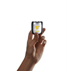 Yoose - MINI Rasoir électrique portable rotatif Pokémon Édition Limitée - Pikachu Jaune-Batterie longue durée et charge rapide : Offre jusqu'à 30 jours d'utilisation sur une seule charge USB-C d'une heure, parfait pour les déplacements et les voyages
