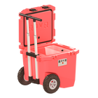 RovR - RollR 45 Glacière rigide à roulettes pintes avec poignée télescopique - Corail-Le bouchon à double bec et les pieds SureGrip rendent la vidange simple et sûre