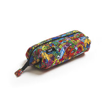 Zipit - Etui à crayons Lenny – Doodles-L’étui à crayons Lenny peut contenir jusqu’à 55 crayons et stylos.