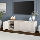 Hudson&Canal - Meuble TV Mansfield pour téléviseurs jusqu'à 78" - Blanc aulne-Dimensions du produit : 15,5" L x 70" l x 24" H