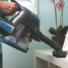 Shark - Aspirateur filaire HV300C-Direction pivotante. Excellent contrôle pour manœuvrer autour des meubles
