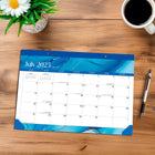 BrownTrout - 2026 Calendrier de bureau mensuel de 18 mois - Blush craquelé - 14 po x 10 po-Conception Durable - Le papier robuste et de haute qualité empêche le froissage et le débordement de l'encre, et la reliure durable assure la longévité tout au long de l'année