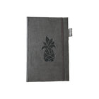 Wamaco - Coffret Collection Pineapple Mindful - Journal à couverture rigide fuchsia, verre Be Happy avec couvercle et paille, stylo-Professionnel et amusant - Cette liasse constitue un excellent cadeau pour tout le monde tout en restant vibrante, amusante et élégante.