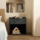 Manhattan Comfort - Table de nuit Clive 22" style mi-siècle moderne à 1 tiroir - Noir-Un grand tiroir spacieux offre un espace de rangement dissimulé pratique pour les essentiels de chevet