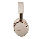 Bose - Casques QuietComfort Ultra sans fil avec réduction de bruit sur oreille 2e génération, Bois flotté Sable-Jouez jusqu’à 30 heures en mode silencieux et conscient (23 avec audio immersif). Et maintenant, écoutez pendant que vous chargez avec le câble USB inclus.