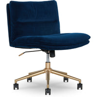 Elle Décor - Fauteuil jambes croisées Arabella recouvert de tissu - Bleu-Rembourré en velours doux, confortable et chic