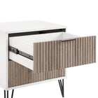Manhattan Comfort - Dumbo table de chevet moderne, commode et commode haute 5 tiroirs - blanc et gris rustique - ensemble de 3-22,04 po L x 35,19 po l x 44,64 po H