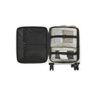 Bugatti - Victoria Bagage à main Softside - Crème-Voyage sans soucis: Profitez de la tranquillité d'esprit en sachant que vos bagages resteront exempts de marques et de rayures disgracieuses. Nos bagages en cuir végétalien durable sont appréciés des voyageurs du monde entier pour leur robustesse et leur design élégant