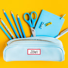 Avery - 40706 Étiquettes pour tissu sans repassage, bordures arc-en-ciel préimprimées, ¾ po x 1 ¾ po, assorties, Paquest de 24-Idéales pour les garderies et les écoles