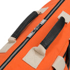 Lencca Phlox Sac à Dos ,  Poids léger Mode Sac à Dos, Convient aux ordinateurs portables jusqu'à 15,6 po, Orange-Messenger: Clipsez sa bandoulière rembourrée pour libérer vos mains et répartir la charge. Ajuste en accord.