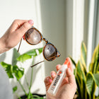 WHOOSH! − Nettoyant Screen Shine Go − 30 mL-Comprend notre chiffon en microfibres doux et non abrasif de première qualité − Il éliminera la saleté de tous vos appareils technologiques