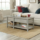 Sauder - Table basse Cottage Road 422480, à dessus relevable, chêne mystique-Espace de rangement dissimulé derrière les portes