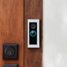  Sonnette filaire Ring Pro-Obtenez des alertes de mouvement plus précises sur votre téléphone, votre tablette ou votre ordinateur.