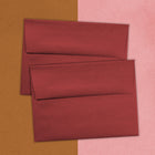 JAM Paper Enveloppes simples A7 nuances foncées, rouge foncé, 250/paquet-Poids du papier : 28 lb