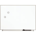 Quartet® - Tableau aimanté à effacement sec Matrix, 34 po x 23 po-Accrochez divers tableaux afin de créer votre système unique  