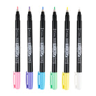 Tombow - Stylos-pinceaux pastel Fudenosuke - Paquet de 6-Les couleurs des marqueurs incluent : blanc, jaune pâle, vert clair, bleu clair, lavande et rose tendre.