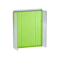 Azar Displays – Panneau perforé vert translucide avec ailes, 16 larg. x 20,25 haut. (po) (700357-GRE)-Comprend une bande porte-affiche en acrylique et deux ailes en plastique transparent de 3 po de largeur sur les côtés