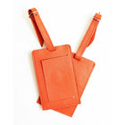 Designer Ashlin  Bicentenaire Canadiana Ensemble de 2 étiquettes à bagages  Cuir de vachette grainé  Orange-Étiquette de bagage standard de la taille d'une carte de visite.