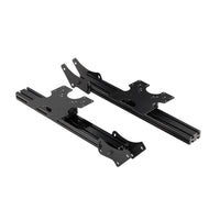 Next Level Racing - Universal Elite Freestanding Monitor Stand Triple Add-On - Noir-La construction du profilé en aluminium anodisé offre une solidité permettant de supporter jusqu'à trois écrans de 21 à 43 pouces.