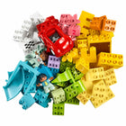 LEGO DUPLO - Classique La boîte de briques de luxe Jouet de construction - 85 pièces-Alimentez l'imagination avec 85 briques colorées, dont des pièces amusantes comme une fenêtre et des briques numérotées de 1 à 3. Les enfants ne cesseront jamais de jouer et d'apprendre avec ce jouet polyvalent