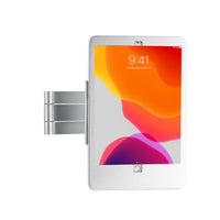 Boîtier de sécurité à montage mural articulé numérique CTA pour iPad Gen 7 et 8, iPad Air 3 et iPad Pro 10.5" - Argent-4 articulations flexibles et robustes permettent un positionnement personnalisé
