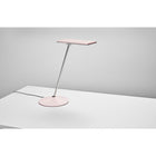 Lampe de travail Humanscale Horizon 2.0-Horizon 2.0 offre une lumière plus lumineuse et plus réaliste que son prédécesseur. Ultra large et sans éblouissement, ce faisceau projette une seule ombre sur une surface de travail et élimine le besoin d'un éclairage de tâche supplémentaire.