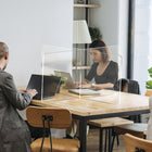 Diviseur de table Mark Maker à 4 voies - 47,5" L x 31,5" L x 23,5" H - Acrylique transparent 1/4" - Pas de traversées-Nos séparateurs transparents de protection contre les éternuements d'hygiène de table à 4 voies renforcent la distanciation sociale.