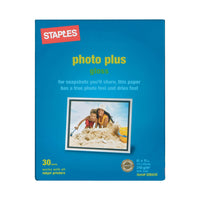 Staples - Papier Photo Plus, 8 1/2 po x 11 po, paq./30-Pour des photos de qualité lorsque vous les désirez  