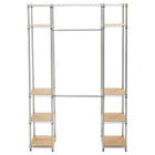 Rangement extensible pour placard TRINITY EcoStorage, Chrome (TBFZ-2701)-La mention EcoStorageMC indique qu’il s’agit d’une fabrication écologique. Aucun produit chimique toxique n’est libéré dans l’environnement pendant la fabrication de ce produit. Des ressources renouvelables et durables sont utilisées dans sa conception