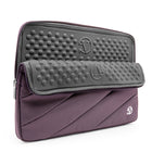 15,6 po Housse de Protection Ordinateur Portable, 15-15,6 po, Violette-La grande poche avant se fond dans le design et a fière allure
