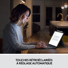 Logitech Combo Touch - Étui-clavier rétroéclairé pour Apple iPad Pro 12,9 po (5e génération) - Gris Oxford-Combo Touch a été conçu avec un côté ouvert pour que vous puissiez garder votre étui en place pendant que vous rechargez votre Apple Pencil.