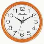 Swingline – Horloge murale ronde de 12 po, grain de bois-Idéale pour tous les décors, cette horloge murale de 12 po au style fonctionnel affiche un fini stylé en faux-bois qui accentue tout décor traditionnel ou moderne