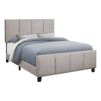 Monarch Specialties - 6025Q Lit Queen - Tissus Gris-Grand lit plateforme avec tête de lit, pied de lit et barres latérales rembourré en tissu d'aspect lin gris avec carré touffeté