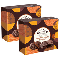 Biscuits au gingembre au chocolat noir Border 255g du Royaume-Uni (paquet de 2)-Fabriqués en Écosse, les biscuits Borders sont légendaires avec une véritable jaillissement gustative lorsque vous les mordez. L'intensité épicée enflamme votre bouche tandis que le chocolat blanc et noir ravira votre palais. Un excellent ajout pour votre repas de famille cette saison.