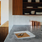 CTG Brands Hexagon Wall Tile, 10" x 10", White Marble, 6 Pack-Design élégant: une pièce de cuisine et de salle à manger classique qui servira tout type d'apéritif d'une manière riche et élégante pour votre prochain déjeuner ou dîner
