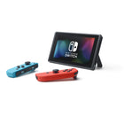Nintendo - Ensemble Switch Mario Kart 8 Deluxe-Choisissez parmi 42 personnages dans le jeu Mario Kart 8 Deluxe.