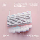 Logitech G713 Clavier gamer filaire mécanique avec éclairage RVB LightSync - Tactile switchs - Blanc-De la collection Aurora : assortissez l’équipement gaming, le clavier Logitech G713, le casque G735 et la souris G705 ont ce design inclusif et cette esthétique de rêve, accessoires de jeu vendus séparément