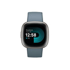 Google - Fitbit Versa 4 montre intelligent – Bleu cascade/Aluminium platine-GPS intégré : voir le rythme et la distance en temps réel sans votre téléphone en utilisant le GPS intégré pendant les courses en plein air, les promenades, les randonnées et plus encore