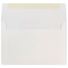 JAM Paper Enveloppes format livret à rabat carré gommé, 5 1/2 po x 8 1/8 po, blanches, 1000 par paquet-Taille : A8 (5 1/2 x 8 1/8 po)