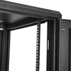 StarTech ® Bâti de serveur, boîtier de 31 po de profondeur, 24U-Fixez l’équipement au-dessus du bâti avec un panneau de plafond doté de trous de ventilation carrés qui sont compatibles avec les écrous à cage