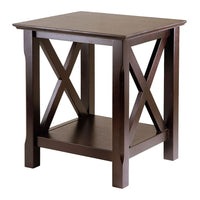 Winsome – Table de bout Xola, Cappuccino-Table de bout simple et élégante au riche fini cappuccino.