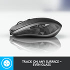 Logitech - Souris sans fil MX Anywhere 2S-Branchez simplement la souris MX Anywhere 2S à votre ordinateur à l'aide du câble de charge micro-USB: 3 minutes de charge suffisent pour fournir une autonomie d'une journée entière. Une charge complète peut durer jusqu'à 70 jours