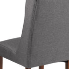 Flash Furniture - Chaise Parsons touffetée en tissu gris de la série HERCULES Preston-Pattes en bois d'acajou