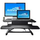 AnthroDesk Rehausseur de bureau debout 35" (Modèle Deluxe à double ressort à gaz)-Surface De Travail Spacieuse : Une grande surface de 35 po x 15.7 po peut facilement contenir deux écrans