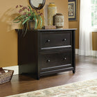 Sauder® - Classeur latéral de la collection Edge Water, noir-Garnitures genre espagnol et cadres de portières et de tiroirs profilés